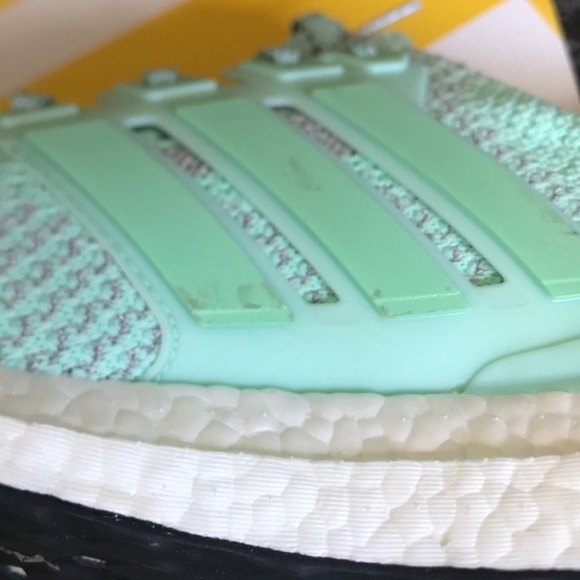 *SOLD* Adidas Mint Ultra Boost - Picture 3 of 8